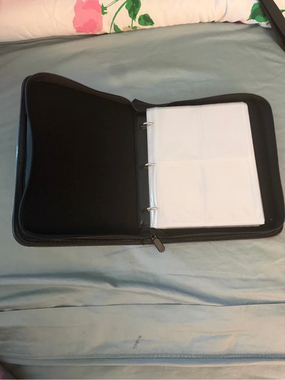 Pokemon Detective Pikachu Zip Up Binder 4 Pocket
